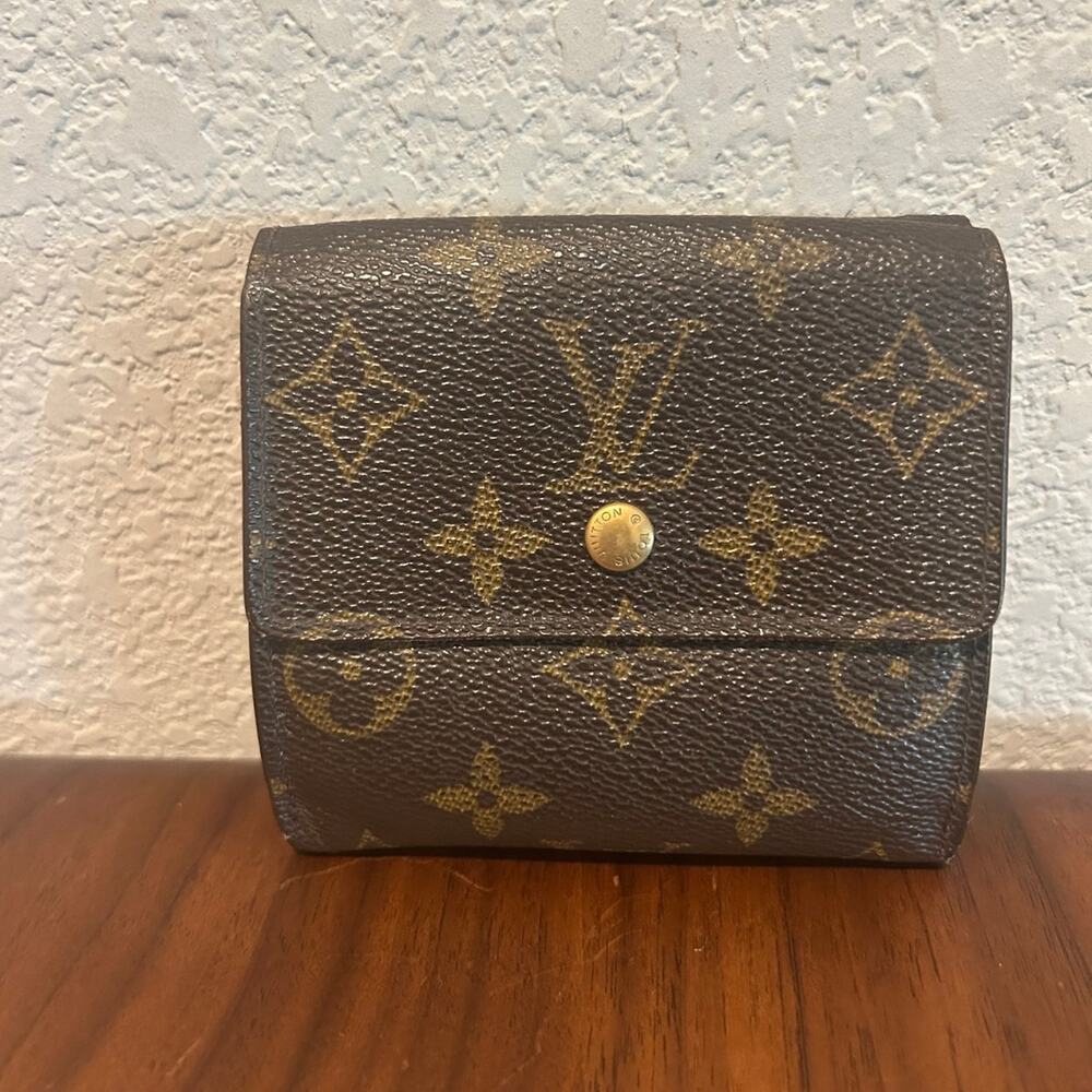 Authentic Louis Vuitton LV Monogram Elise Wallet with COA